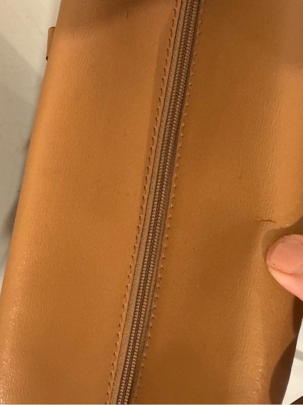 Tory Burch Parker Tan Leather Tote - Picture 13 of 14